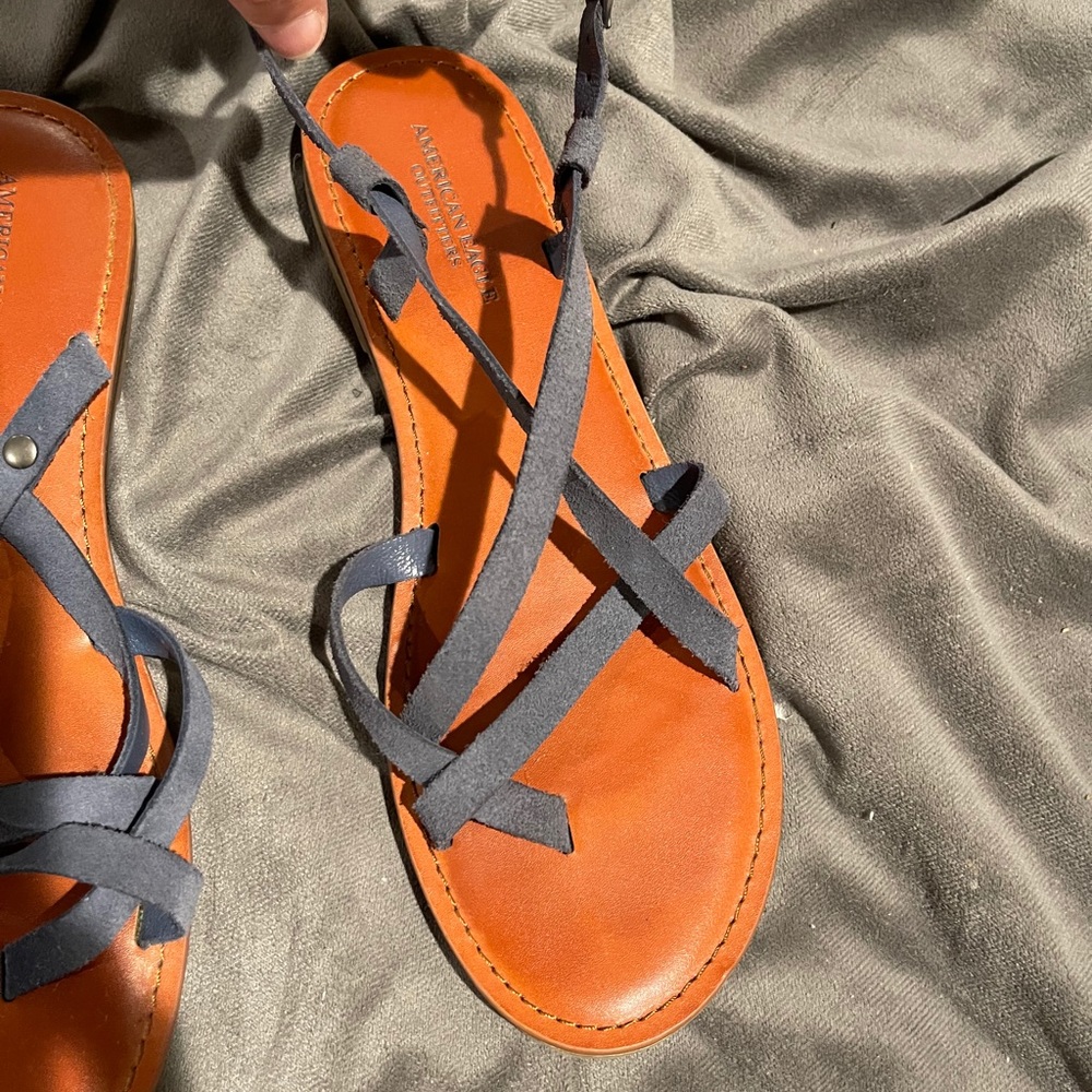 American Eagle blue suede sandal - Picture 5 of 5